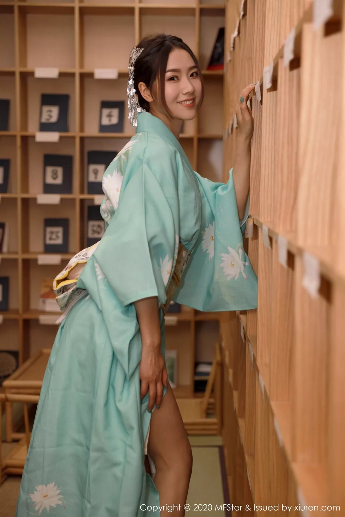 [MFStar模范学院]第332期方子萱写真 [71P]-012