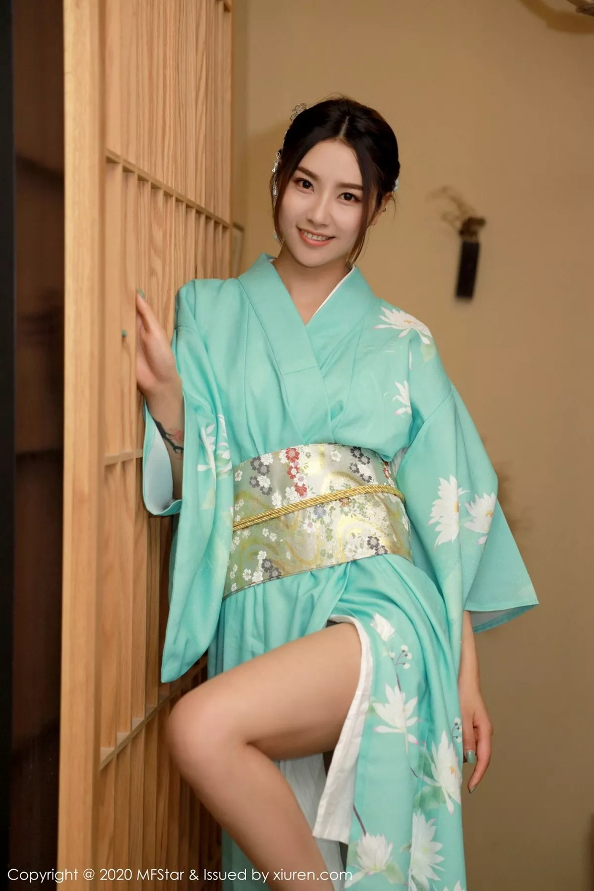 [MFStar模范学院]第332期方子萱写真 [71P]-037
