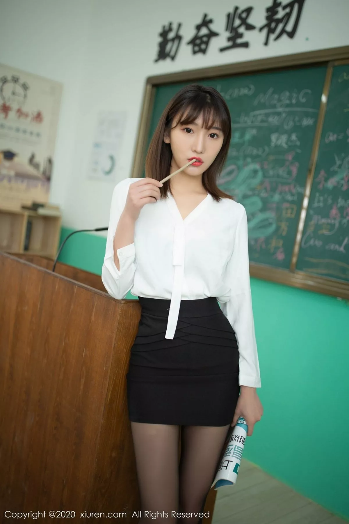 [XiuRen秀人网]第2343期陆萱萱写真 [72P]-002
