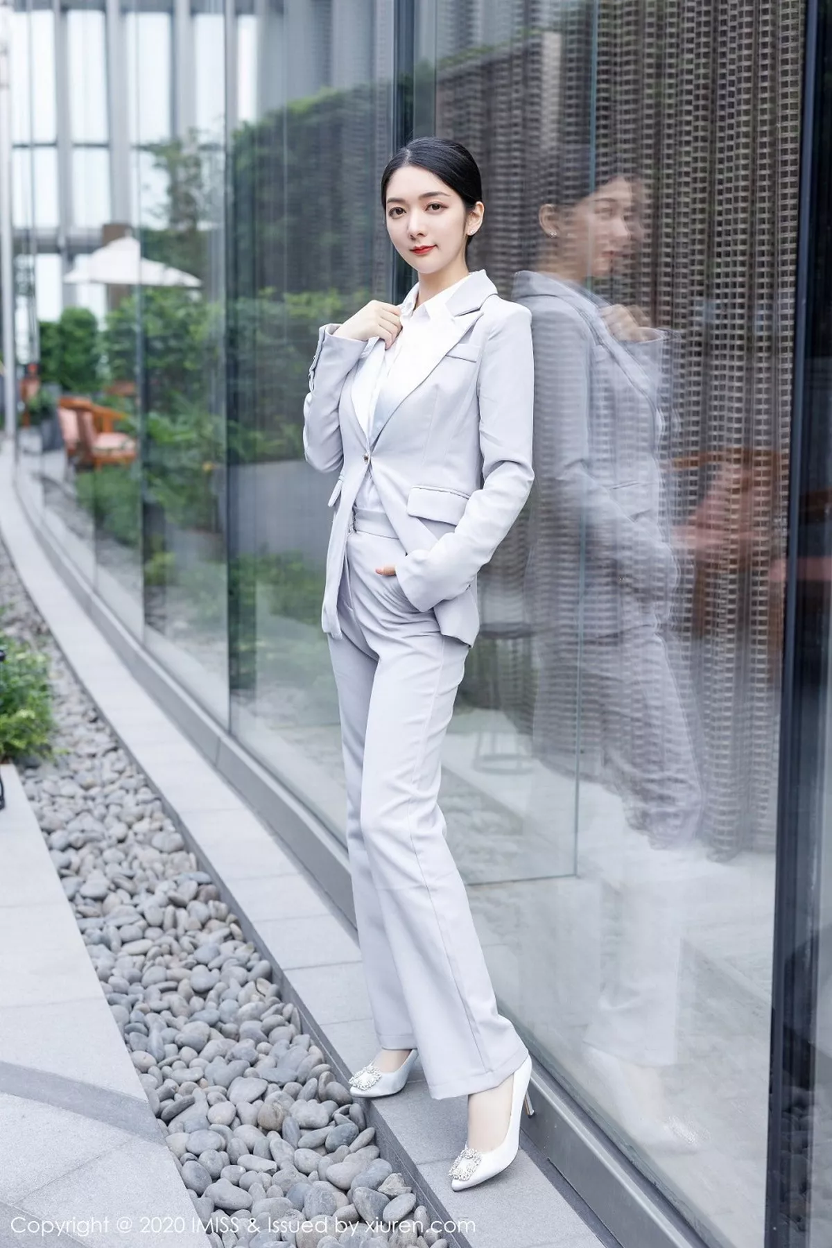 [Imiss爱蜜社]第483期小热巴写真 [58P]-009