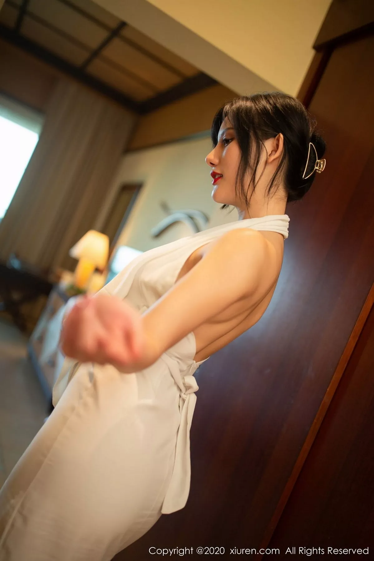 [XiuRen秀人网]第2389期就是阿朱啊写真 [68P]-024