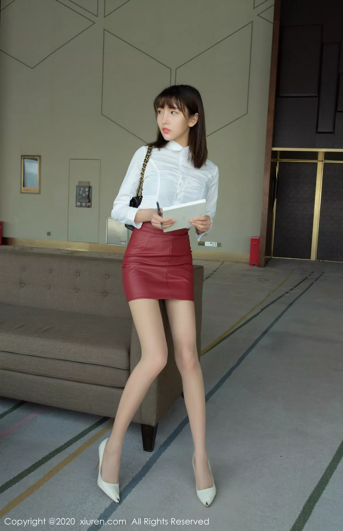 [XiuRen秀人网]第2393期陆萱萱写真 [73P]-003