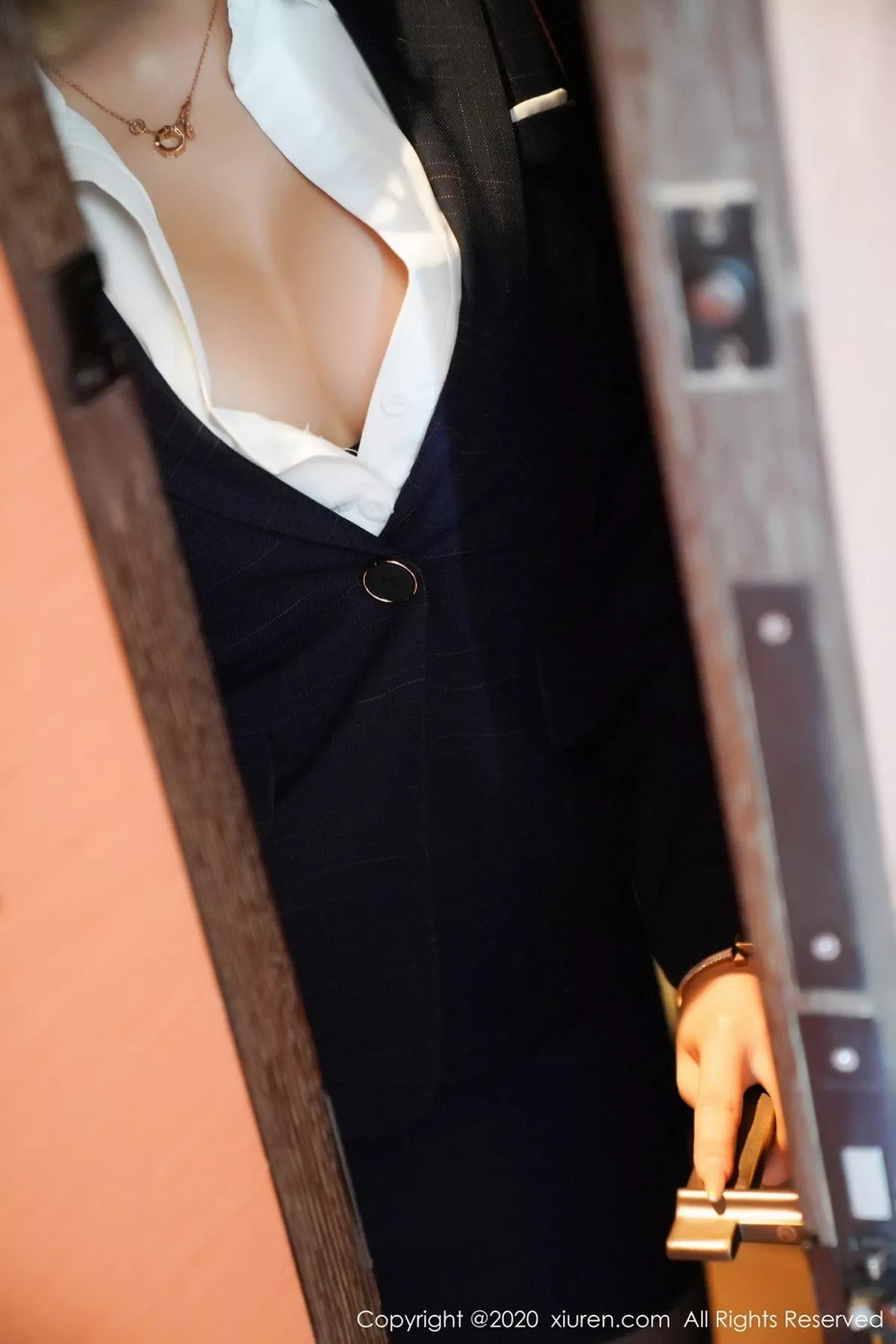[XiuRen秀人网]第2396期柴婉艺写真 [88P]-035