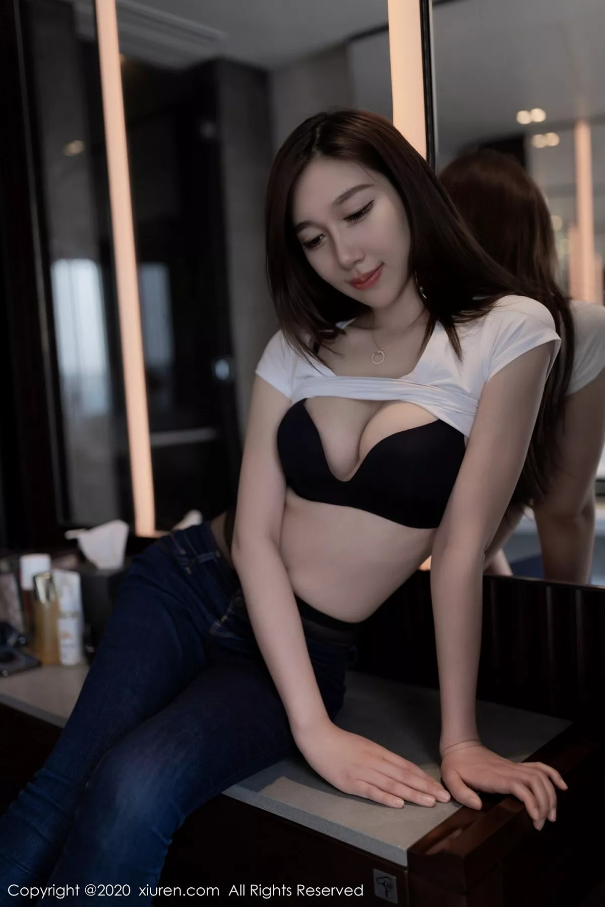 [XiuRen秀人网]第2406期Victoria志玲写真 [60P]-021