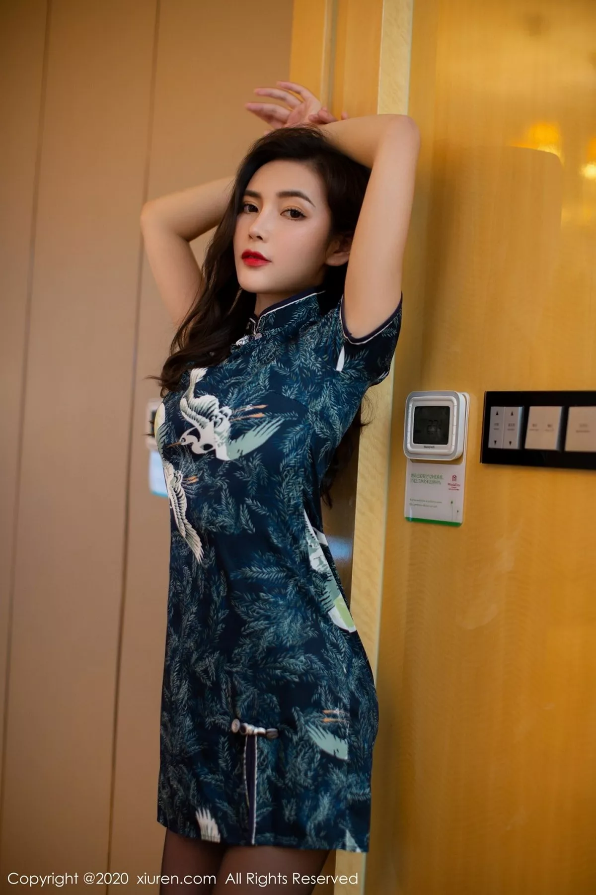 [XiuRen秀人网]第2411期夏玥写真 [61P]-010