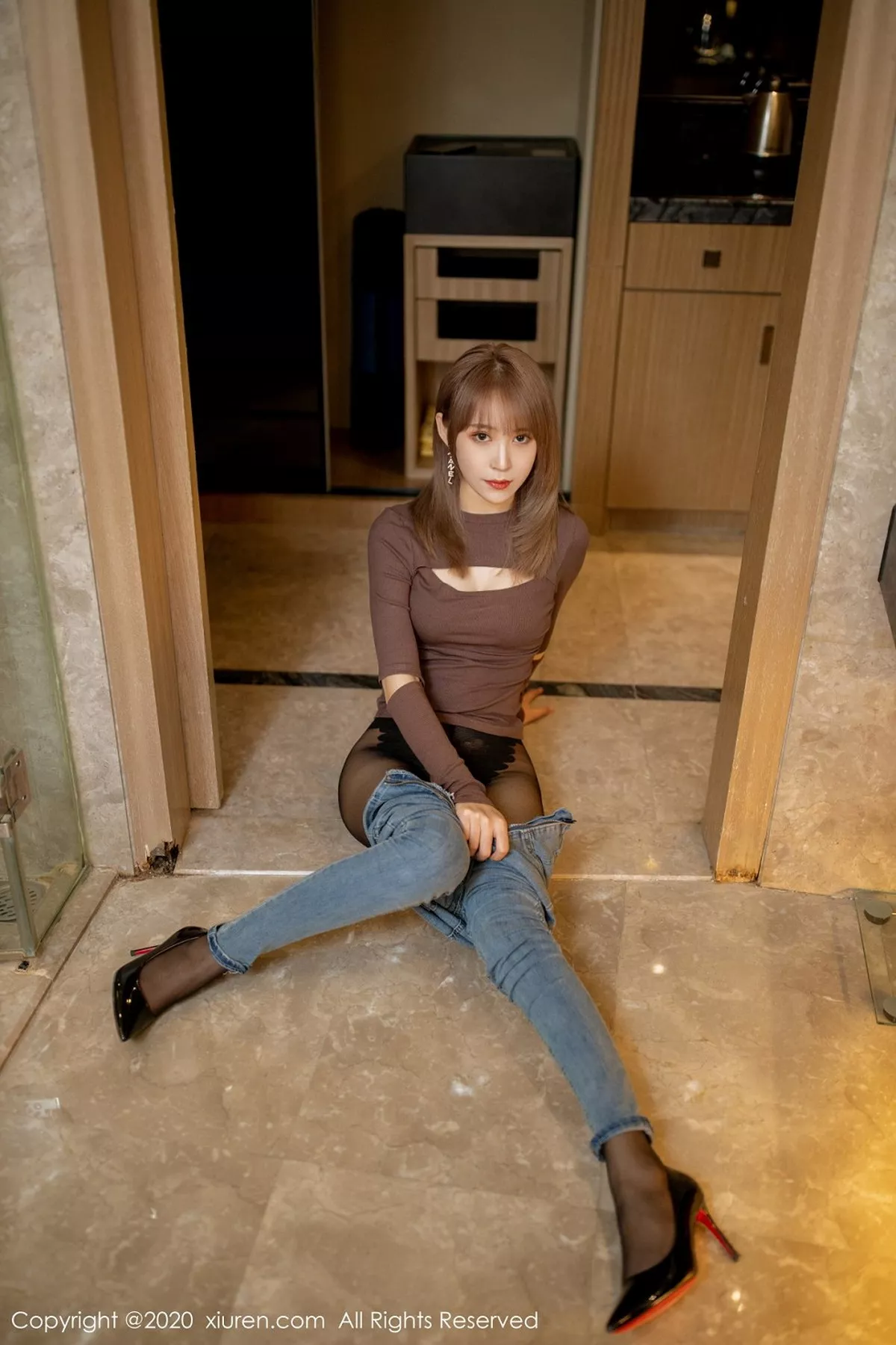 [XiuRen秀人网]第2443期周慕汐写真 [56P]-035