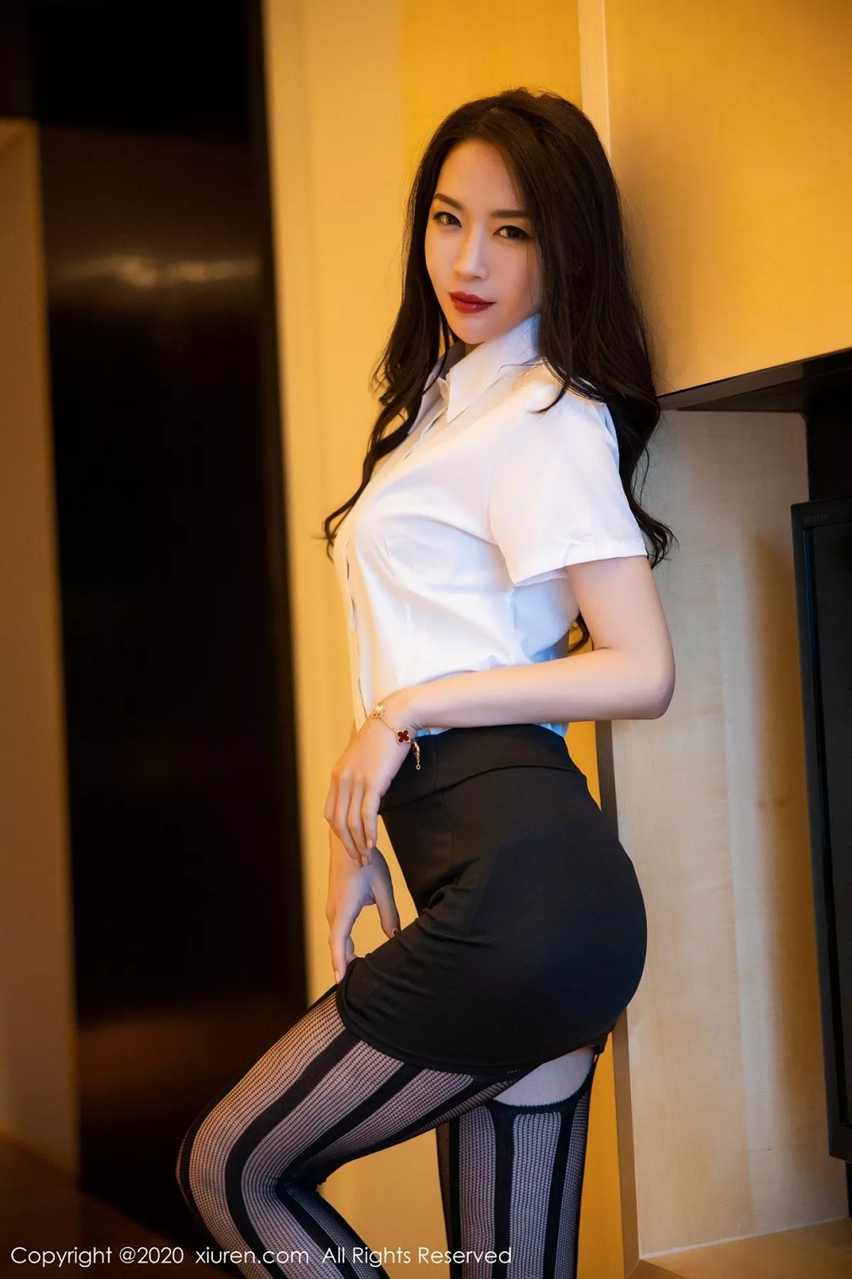 [XiuRen秀人网]第2450期梦心月写真 [112P]-005