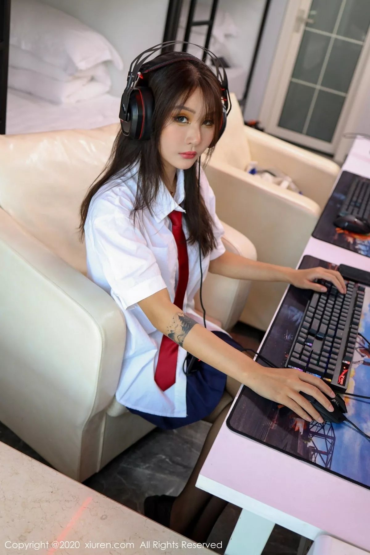 [XiuRen秀人网]第2461期顾奈奈写真 [90P]-001
