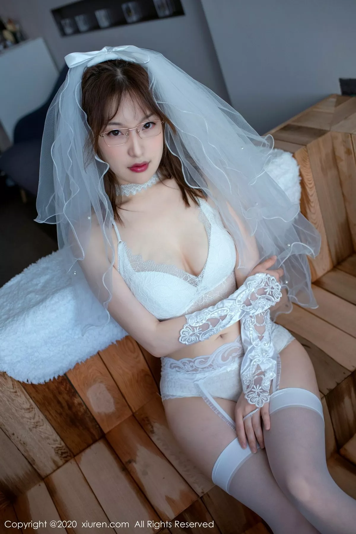 [XiuRen秀人网]第2359期小宣写真 [51P]-002