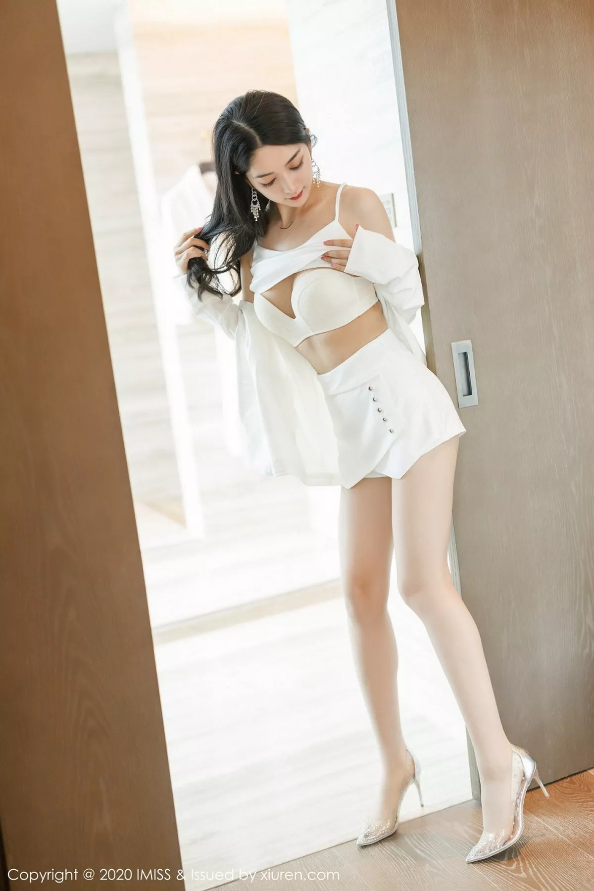 [Imiss爱蜜社]第484期小热巴写真 [73P]-040