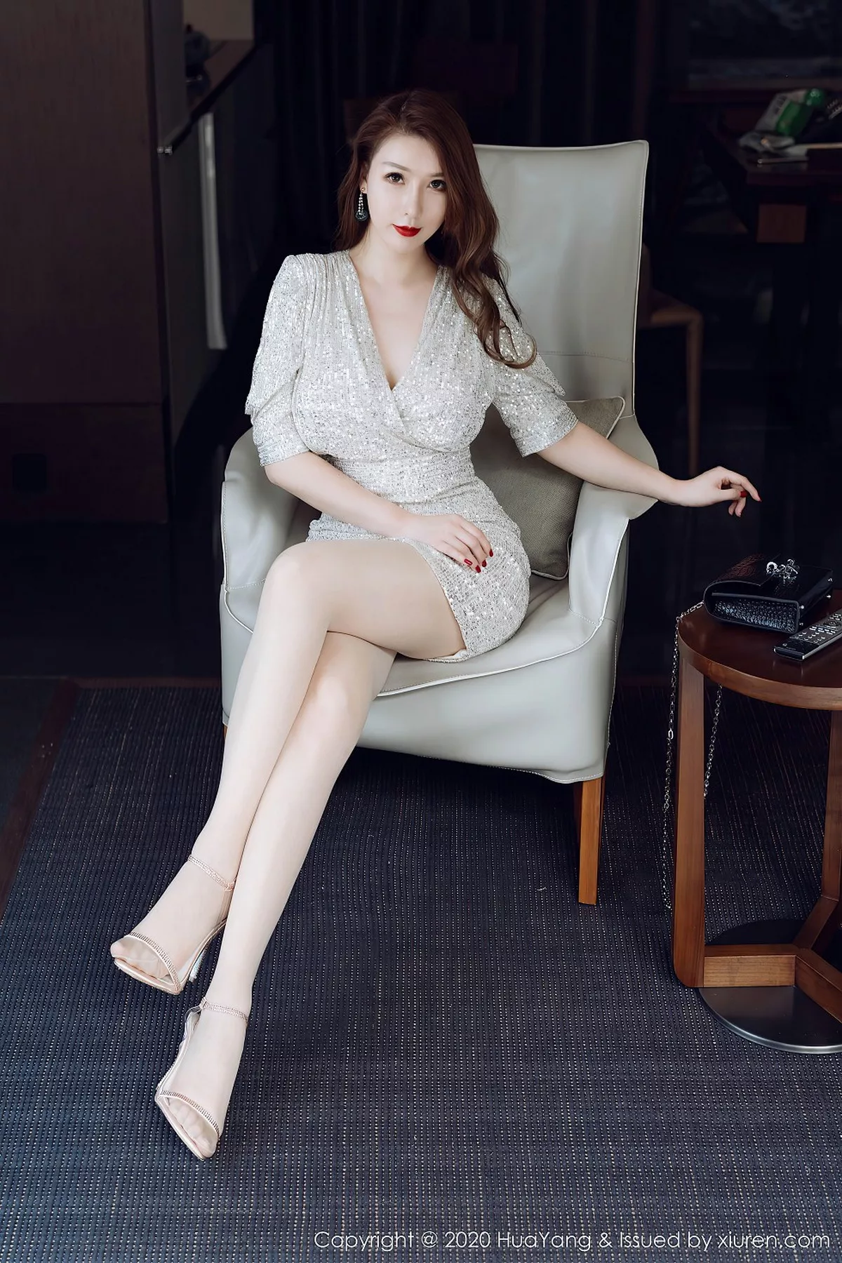 [HuaYang花漾]第283期尤妮丝写真 [53P]-005