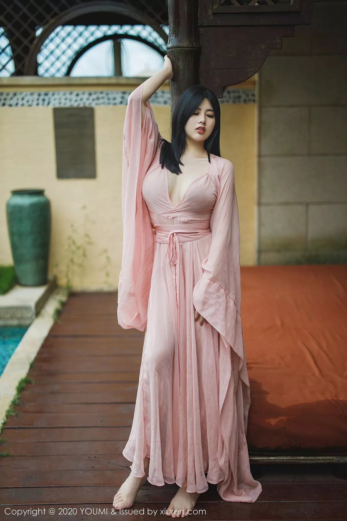 [YouMi尤蜜荟]第523期娜露写真 [89P]-009