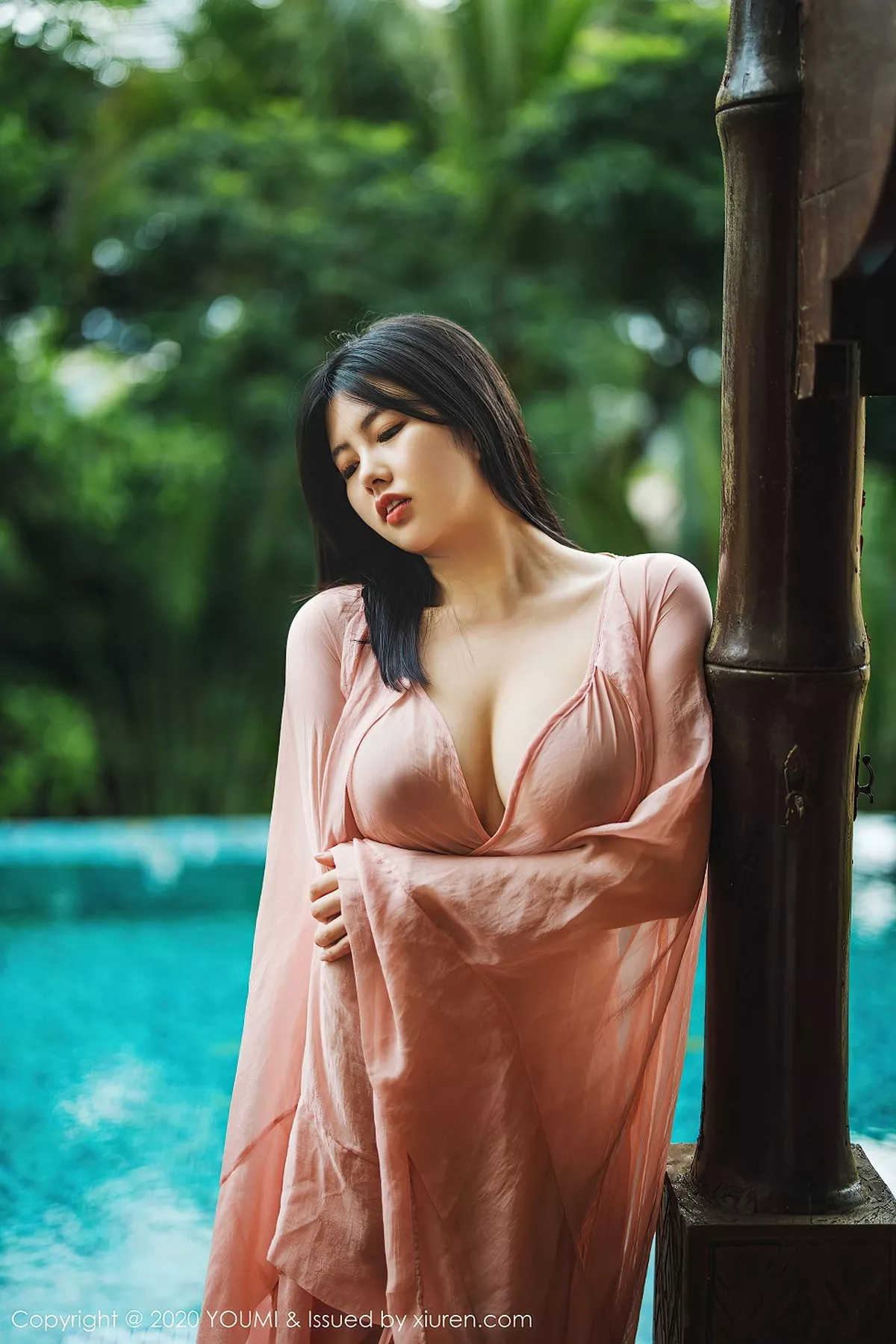 [YouMi尤蜜荟]第523期娜露写真 [89P]-004