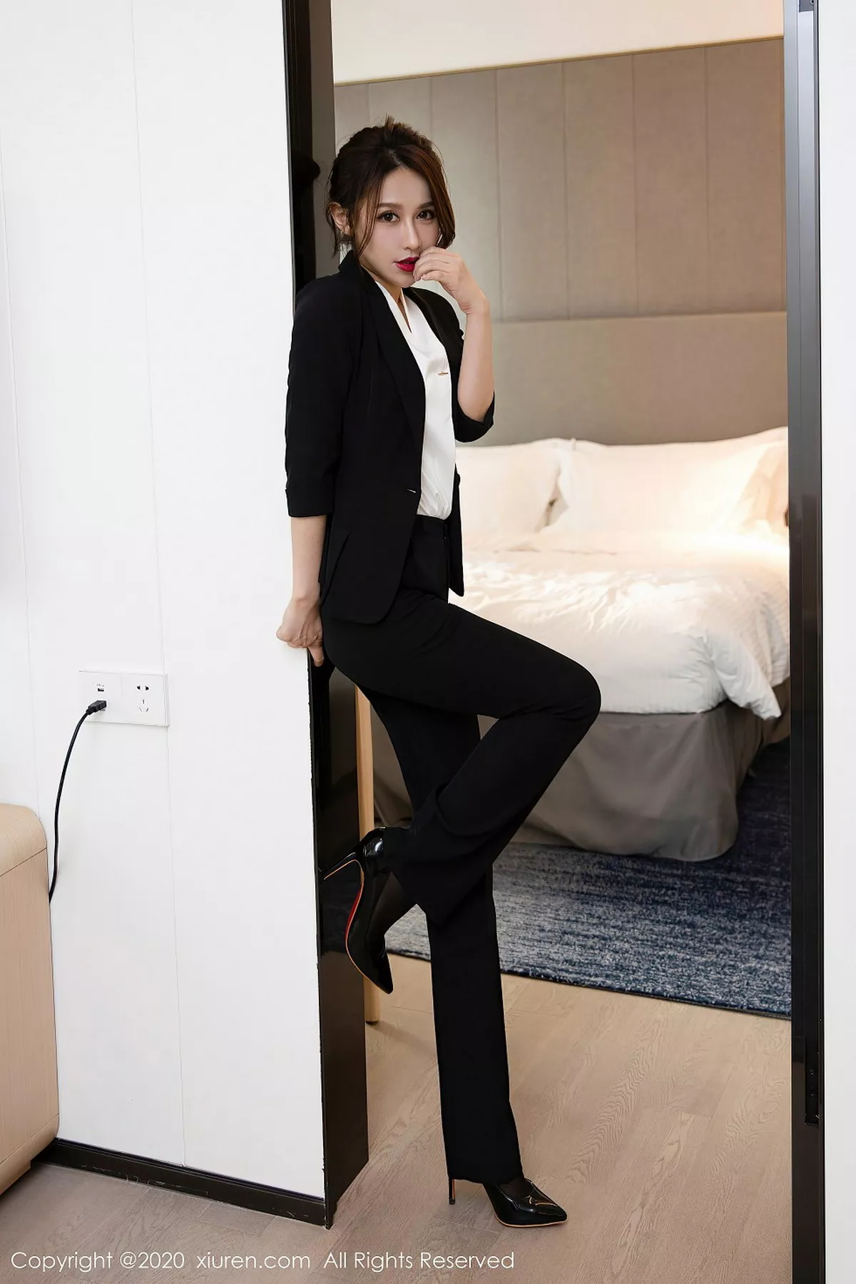 [XiuRen秀人网]第2580期徐安安写真 [86P]-033
