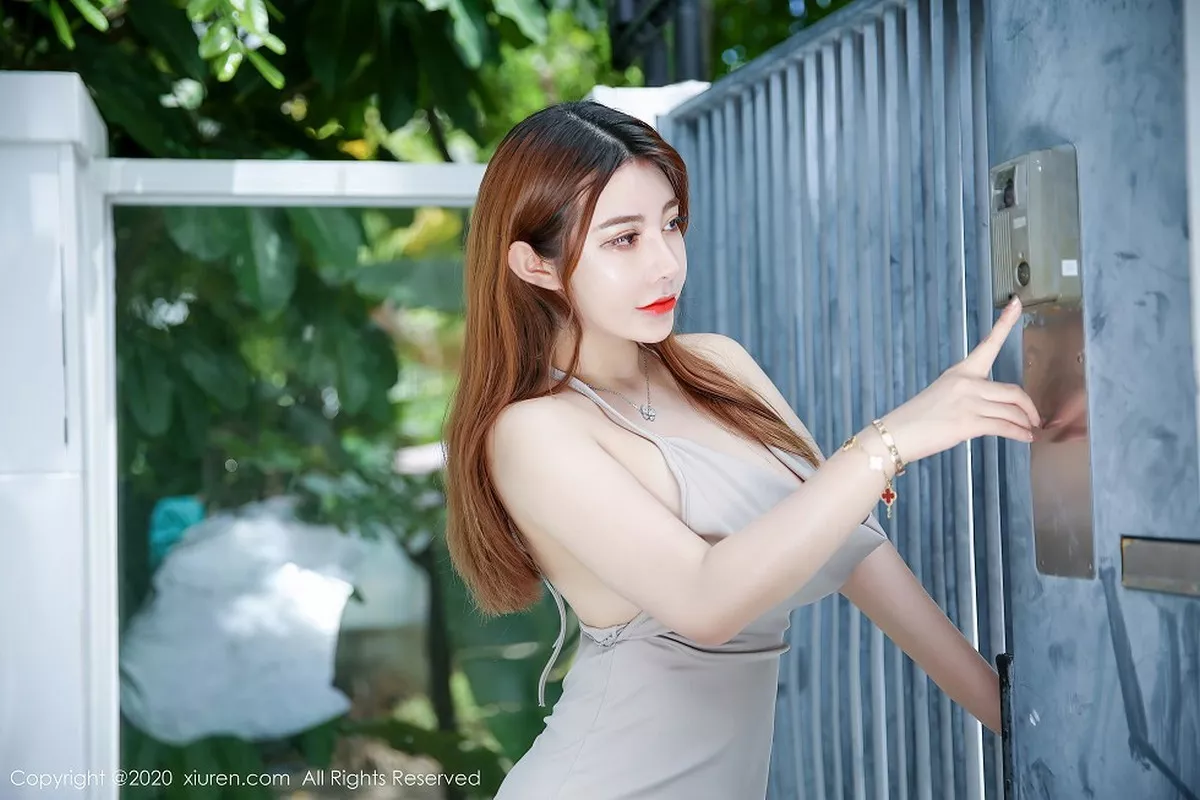[XiuRen秀人网]第2593期软软Roro写真 [48P]-018