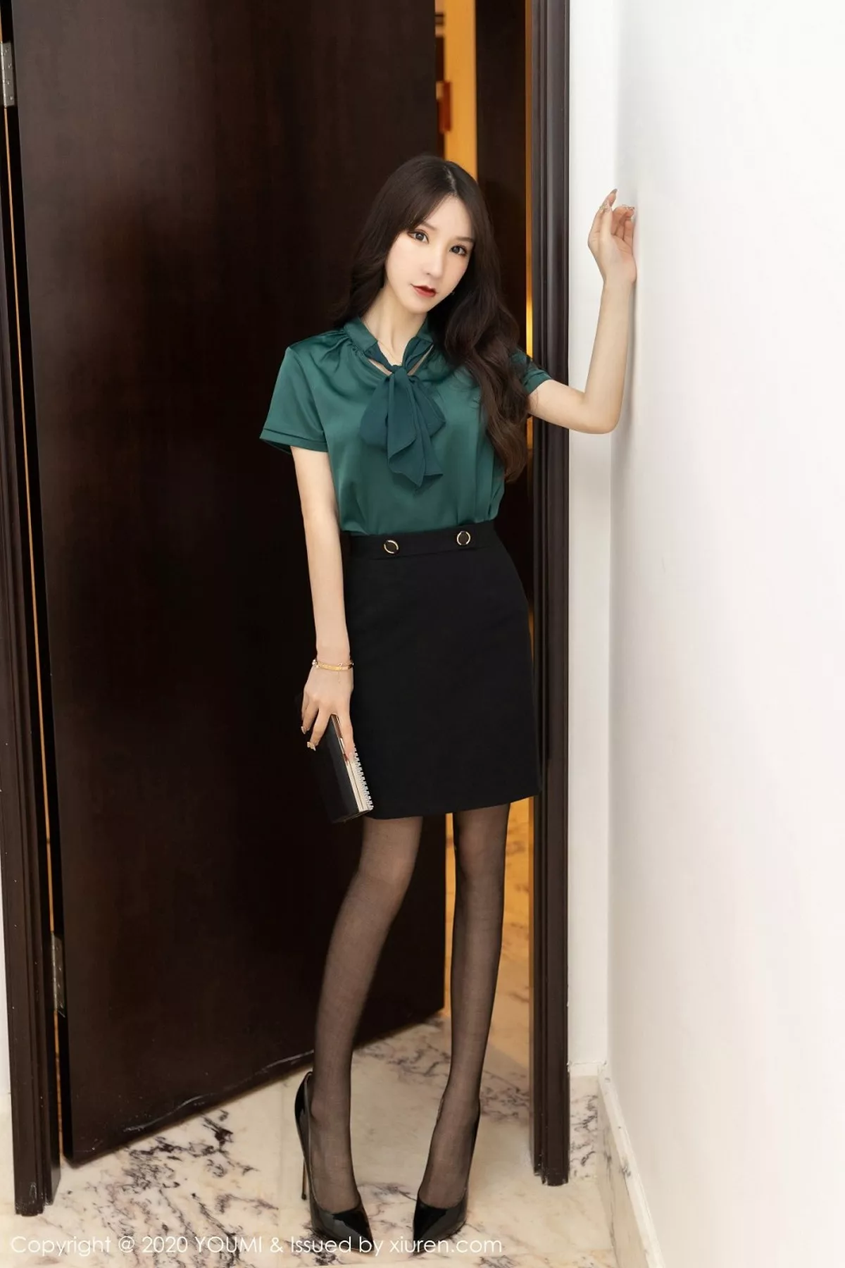 [YouMi尤蜜荟]第519期周于希写真 [64P]-001