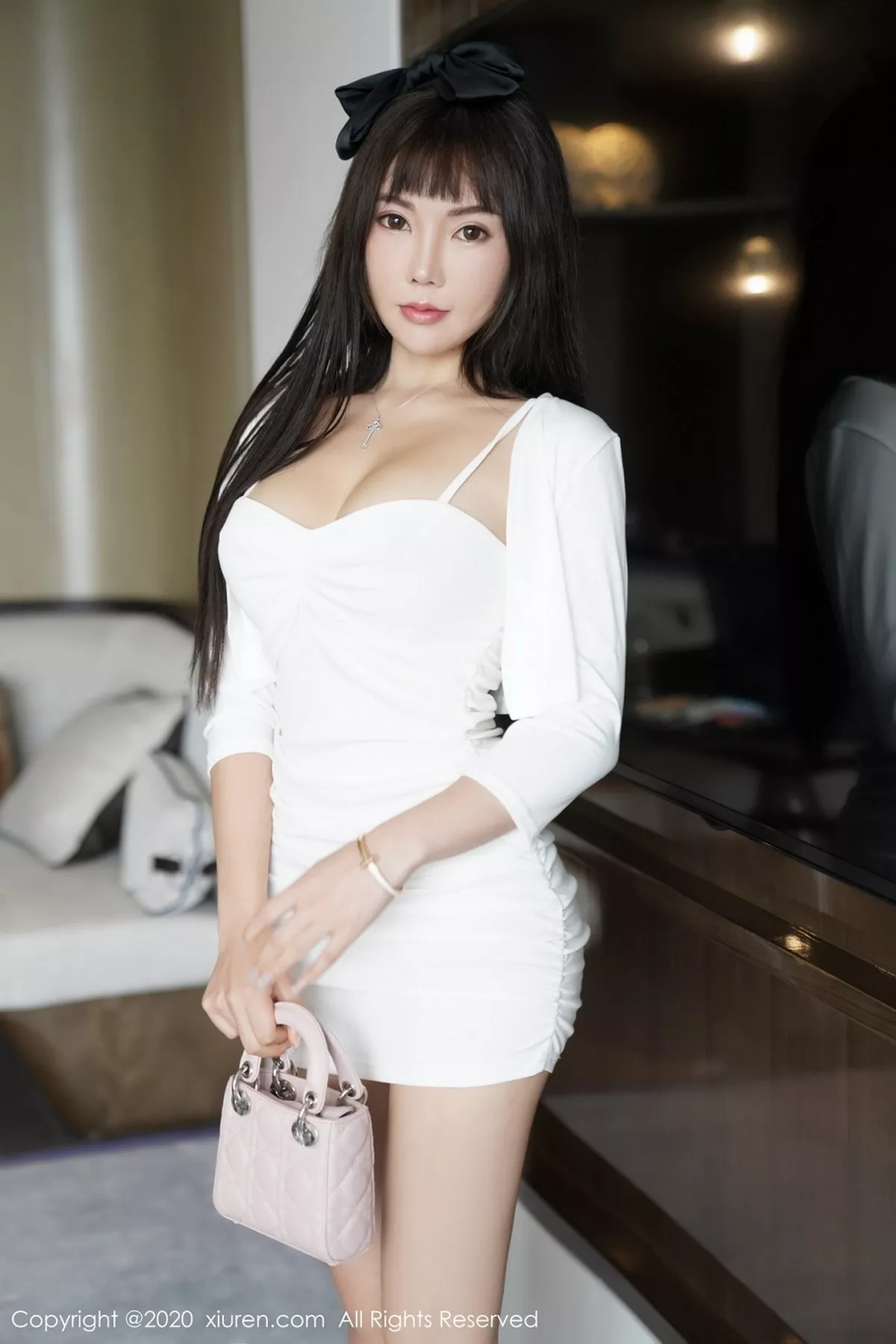 [XiuRen秀人网]第2652期萌汉药写真 [35P]-012