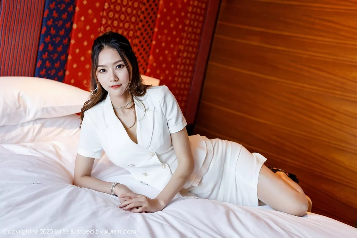 [Imiss爱蜜社]第512期方子萱写真 [60P]-014