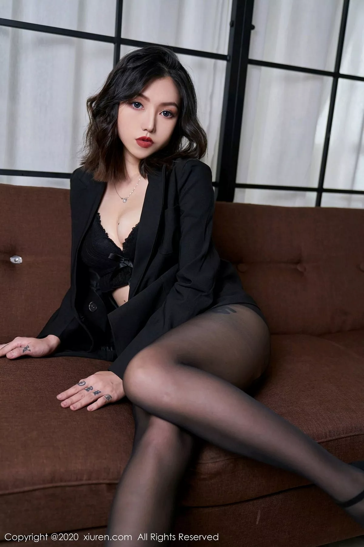 [XiuRen秀人网]第2711期舌尖上的菊花写真 [70P]-035