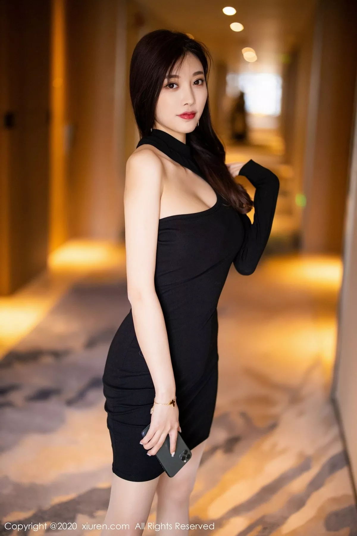 [XiuRen秀人网]第2733期杨晨晨写真 [66P]-003