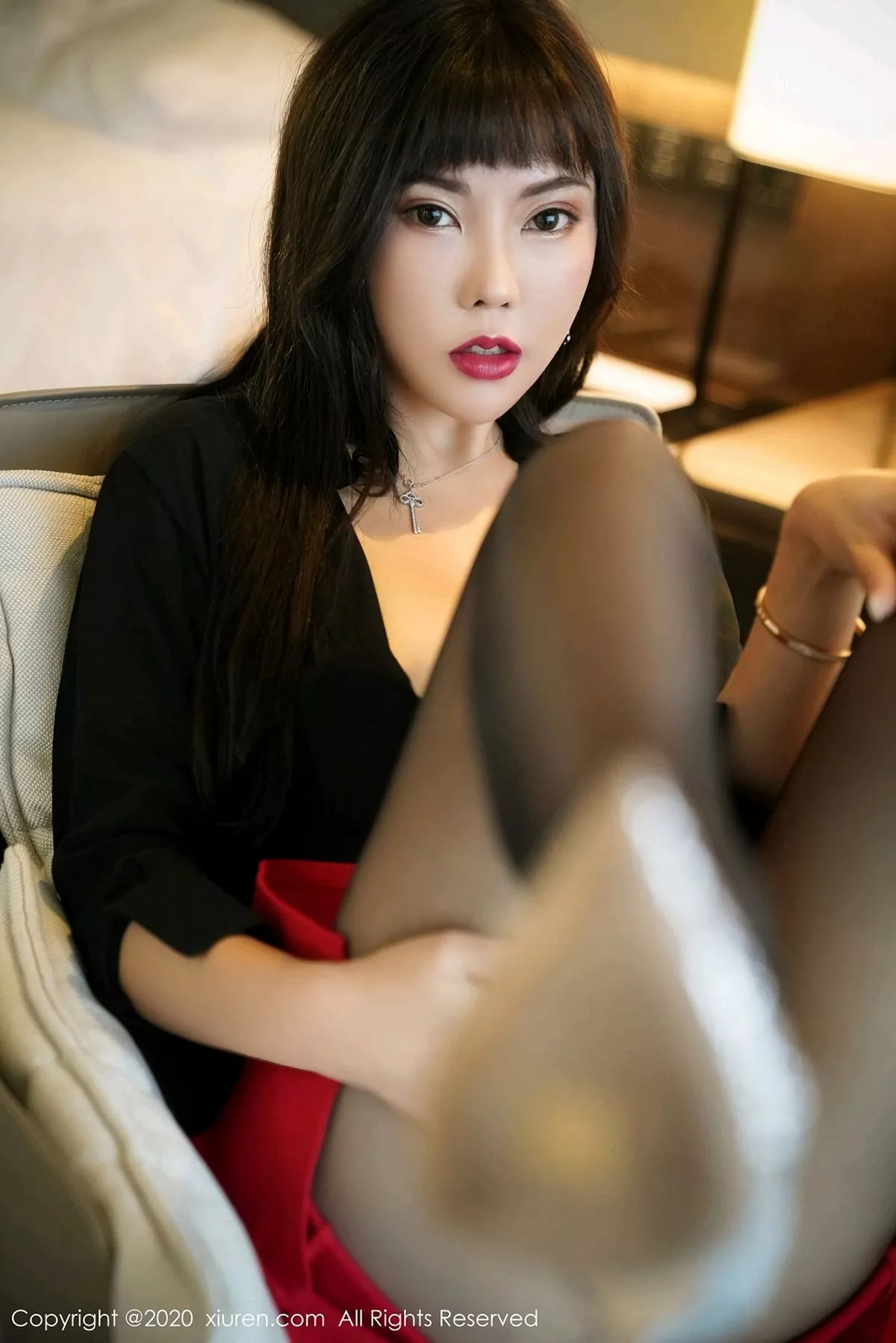 [XiuRen秀人网]第2738期萌汉药写真 [50P]-003