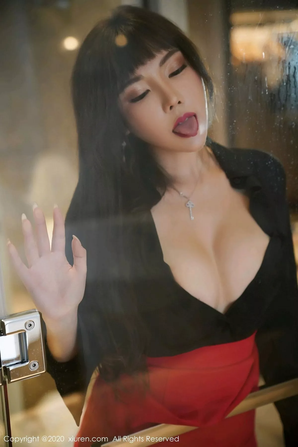 [XiuRen秀人网]第2738期萌汉药写真 [50P]-030