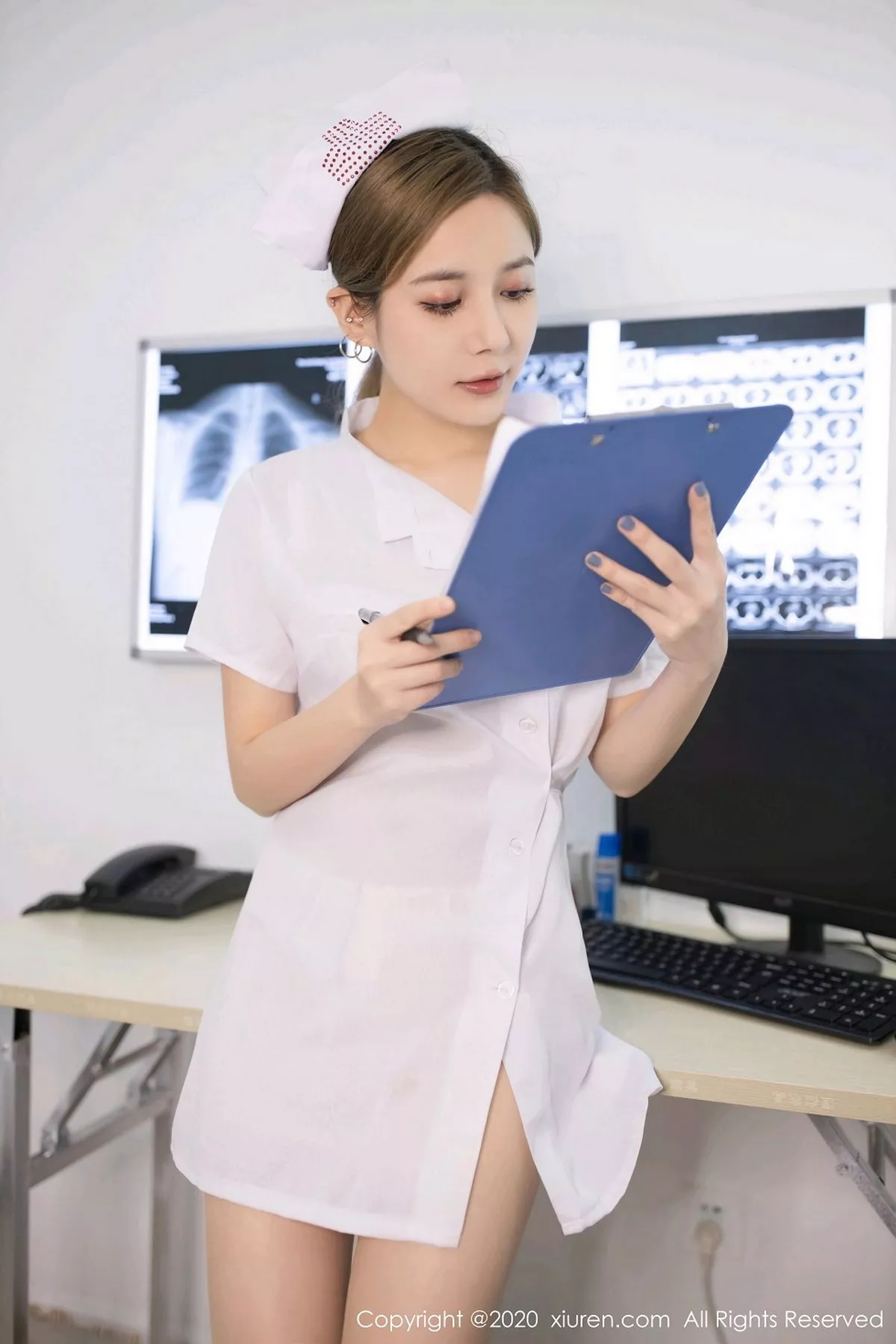 [XiuRen秀人网]第2743期鱼子酱写真 [81P]-001
