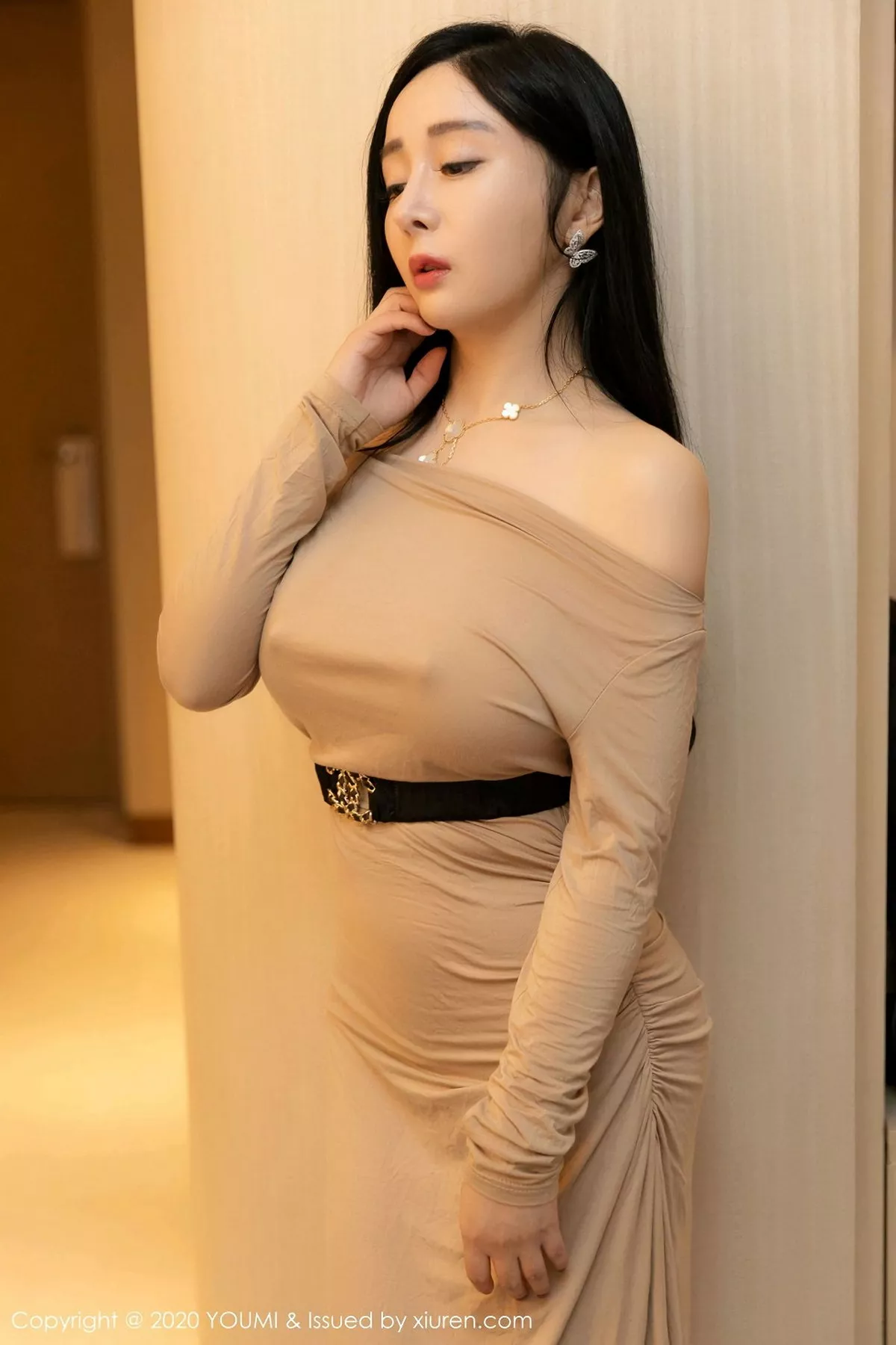 [YouMi尤蜜荟]第553期允爾写真 [85P]-019