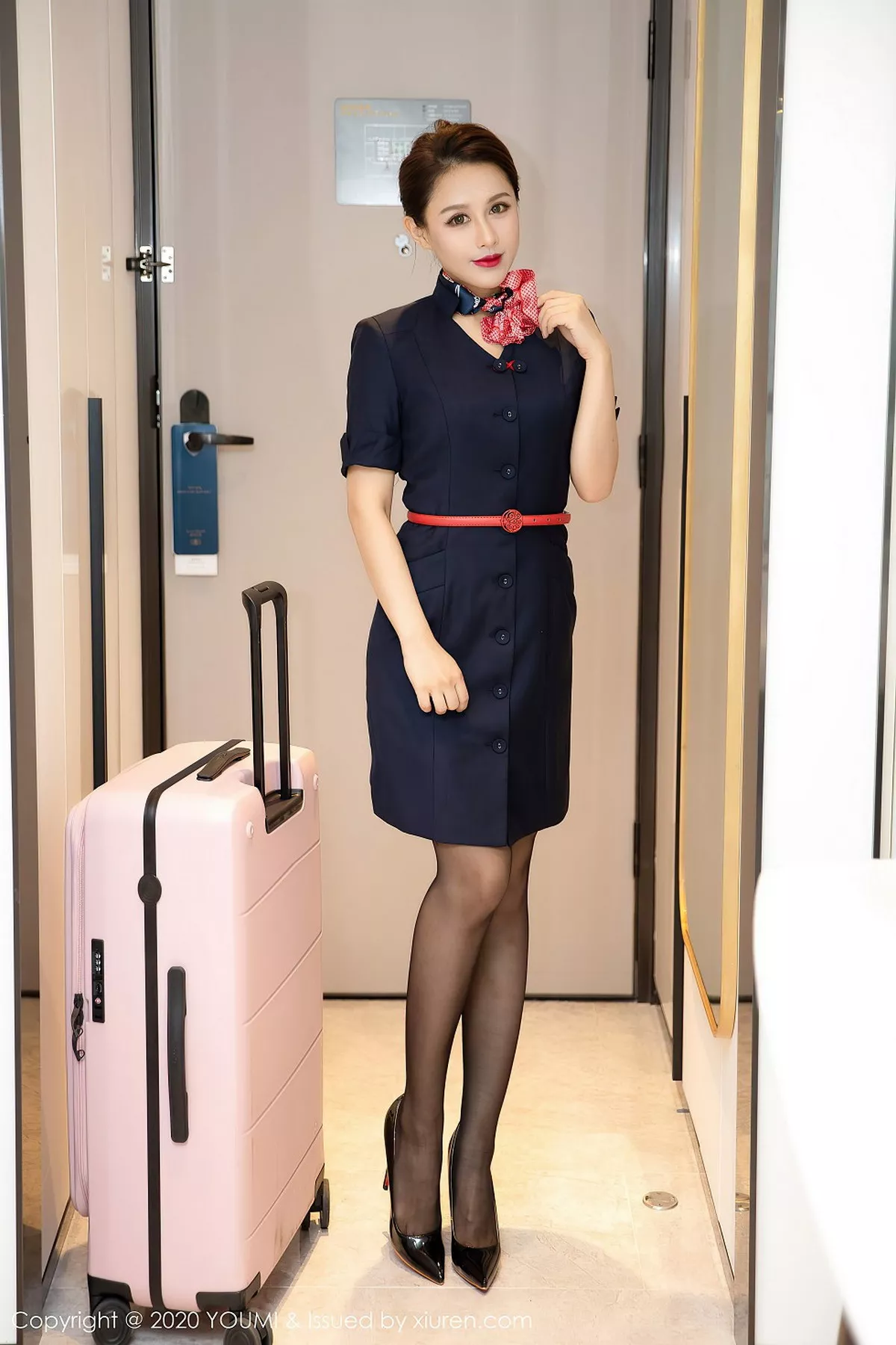 [YouMi尤蜜荟]第536期徐安安写真 [56P]-005