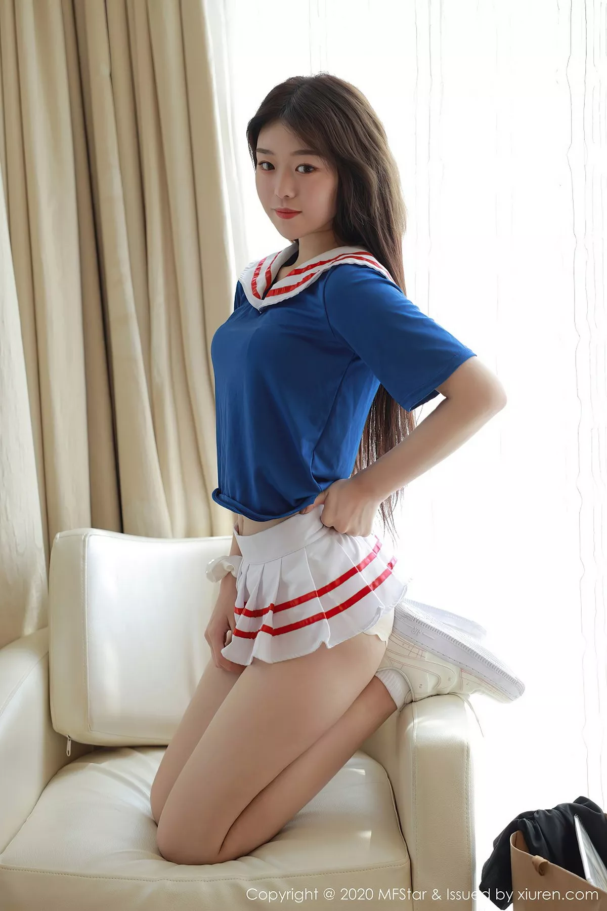 [MFStar模范学院]第395期小奶瓶呜鸣写真 [60P]-037
