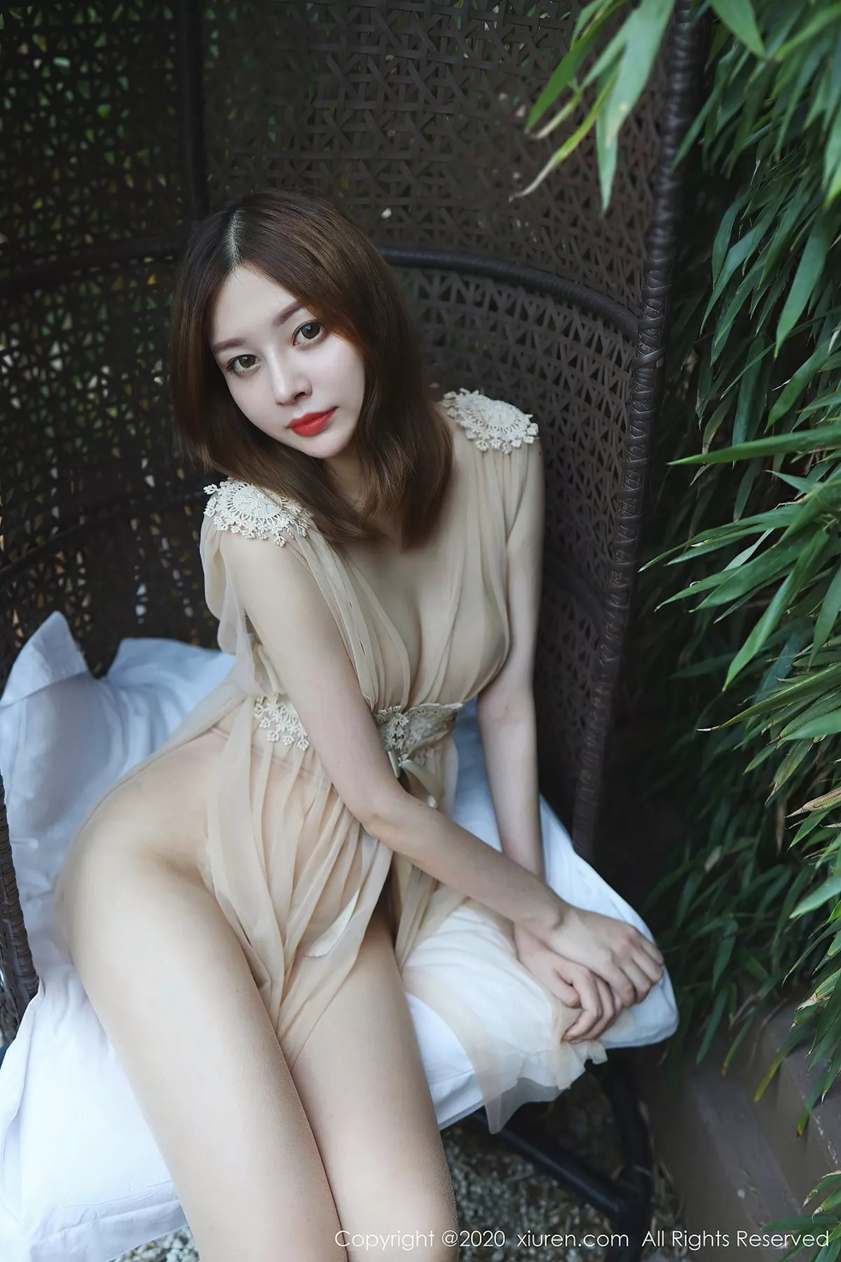 [XiuRen秀人网]第2623期樱花EIsa写真 [48P]-009