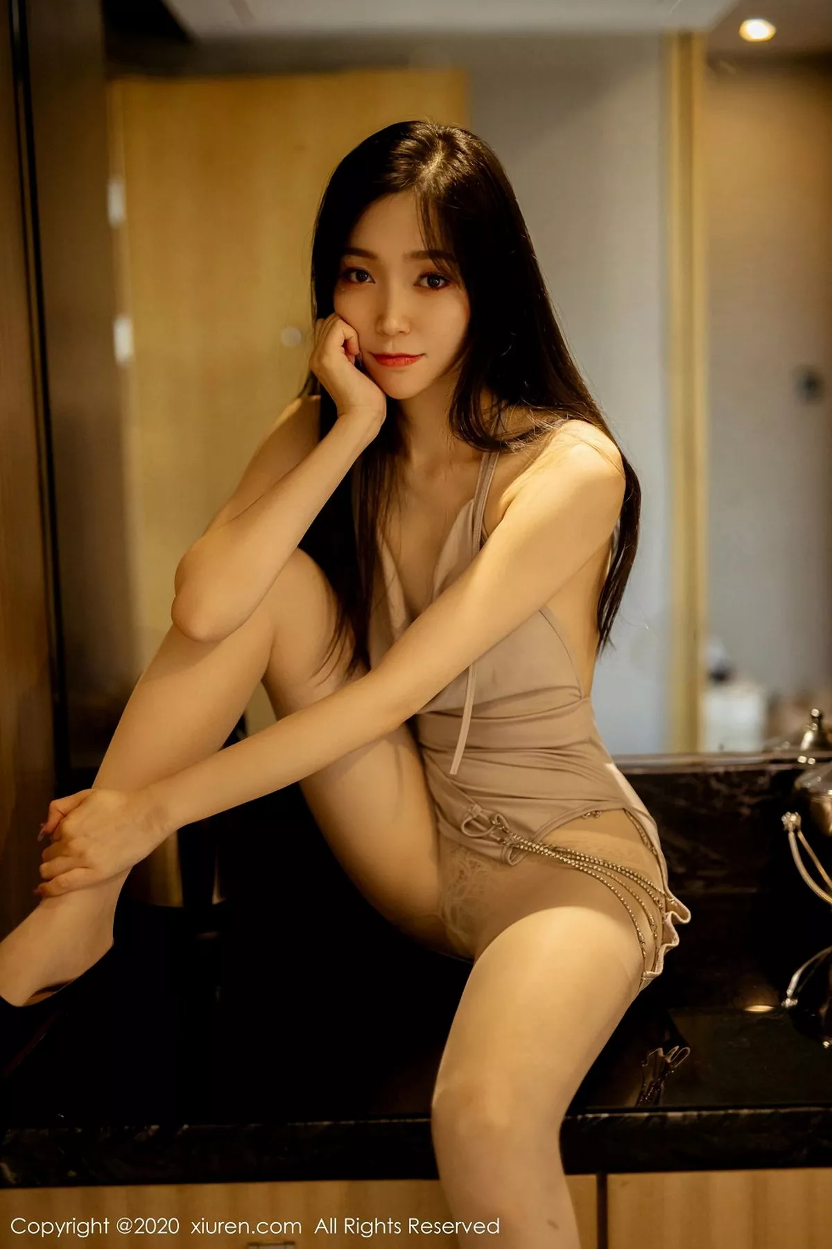 [XiuRen秀人网]第2764期九千柒柒写真 [51P]-032