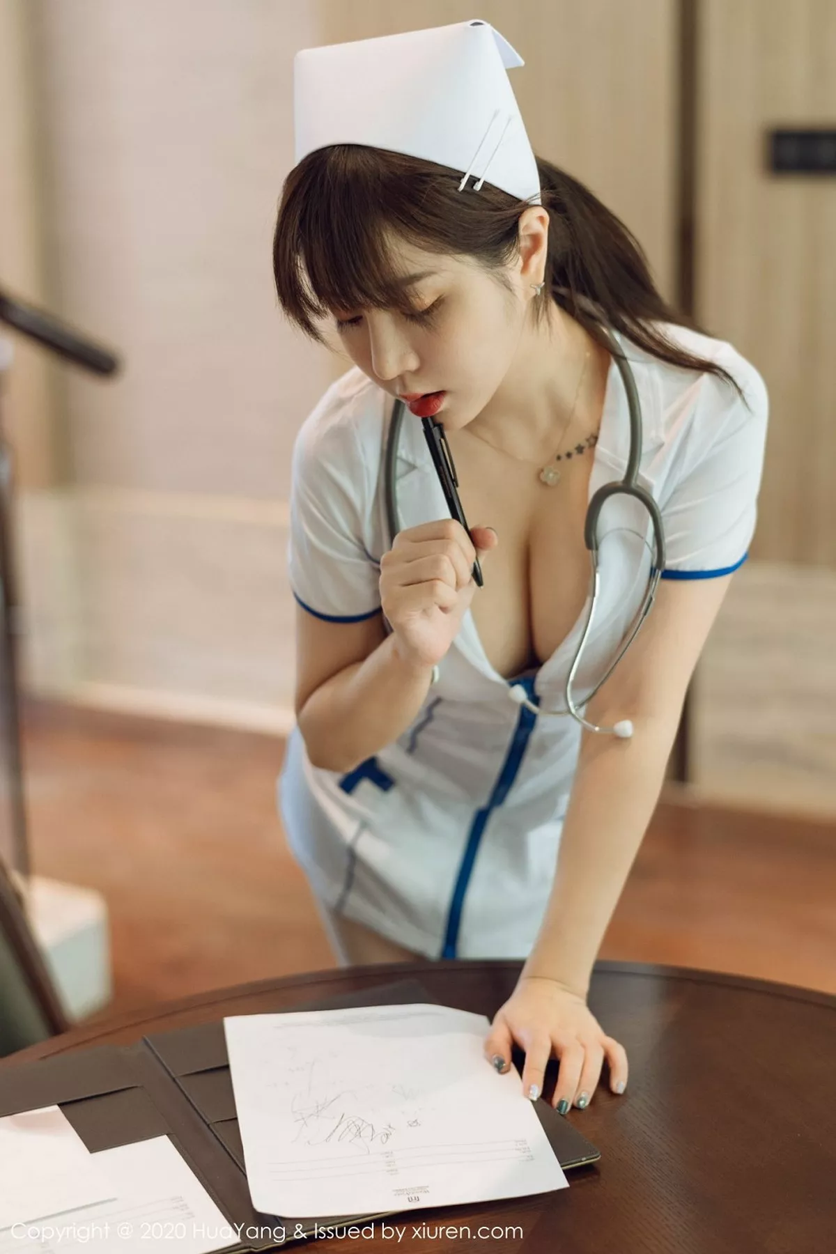 [HuaYang花漾]第330期王雨纯写真 [102P]-010