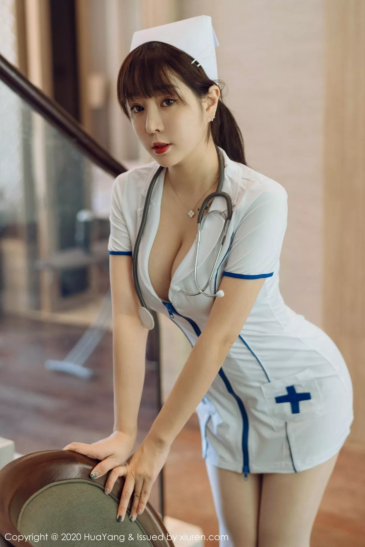 [HuaYang花漾]第330期王雨纯写真 [102P]-002