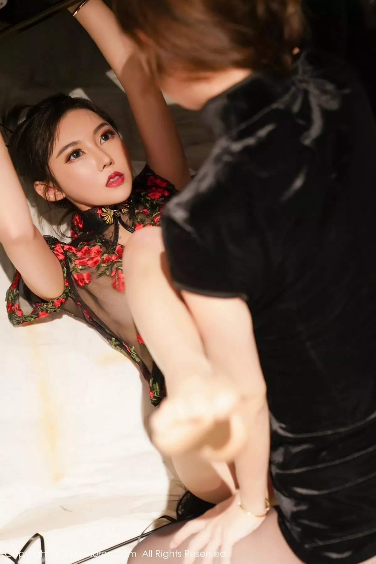 [XiuRen秀人网]第2849期萌汉药写真 [45P]-005