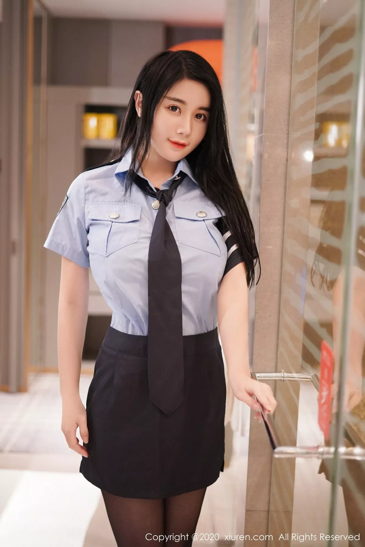 [XiuRen秀人网]第2852期美七Mia写真 [78P]-001