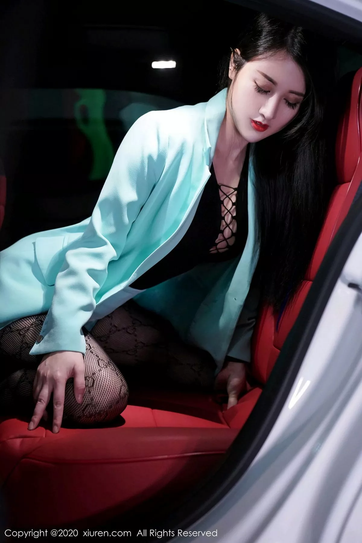 [XiuRen秀人网]第2861期诗诗kiki写真 [86P]-020