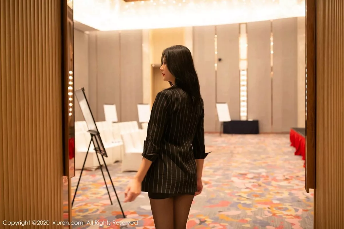 [XiuRen秀人网]第2781期就是阿朱啊写真 [76P]-005