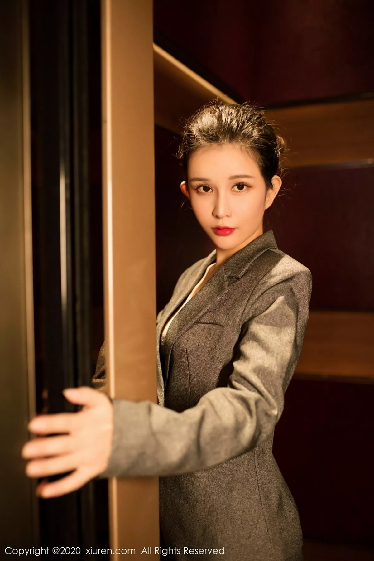 [XiuRen秀人网]第2896期张雨萌写真 [45P]-002