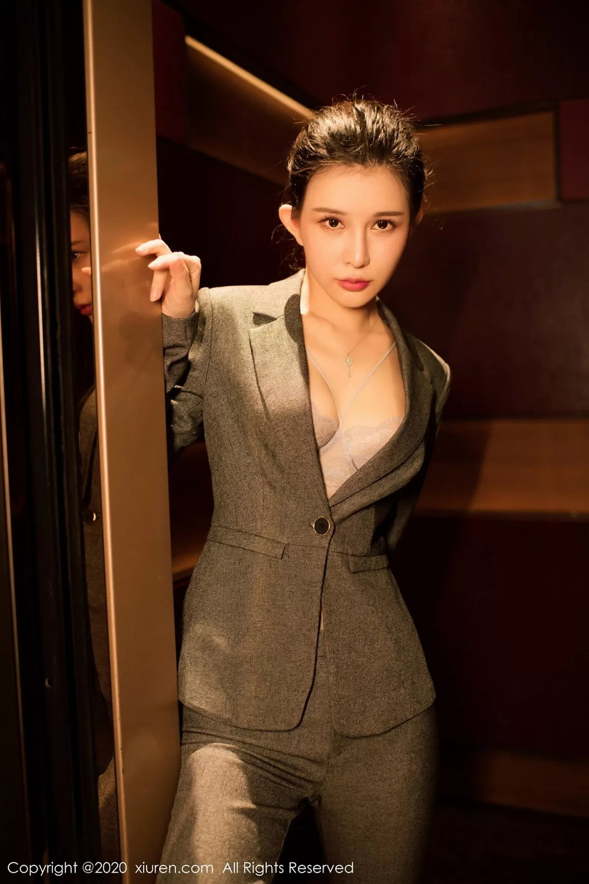 [XiuRen秀人网]第2896期张雨萌写真 [45P]-001