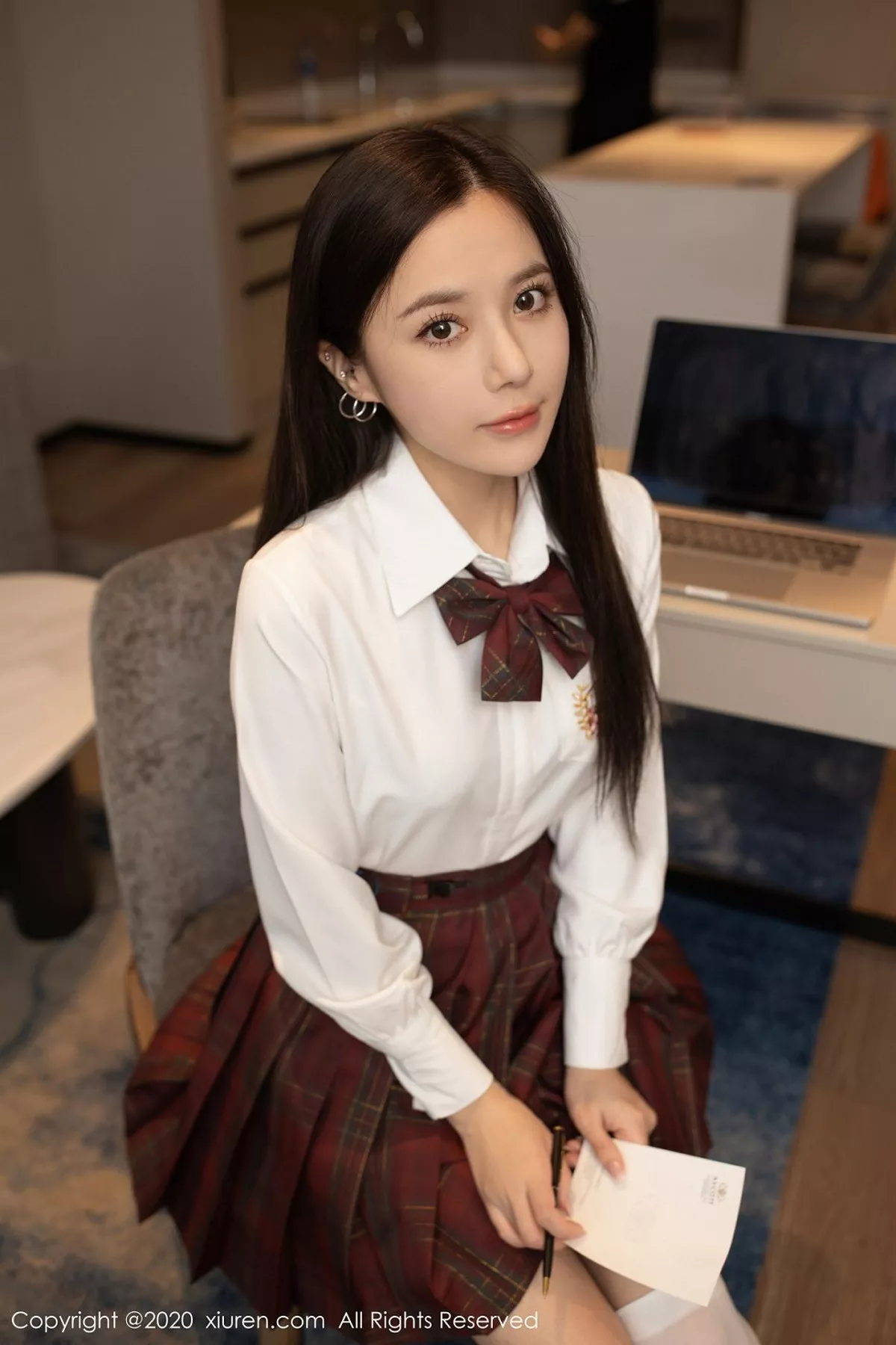 [XiuRen秀人网]第2904期鱼子酱写真 [66P]-001