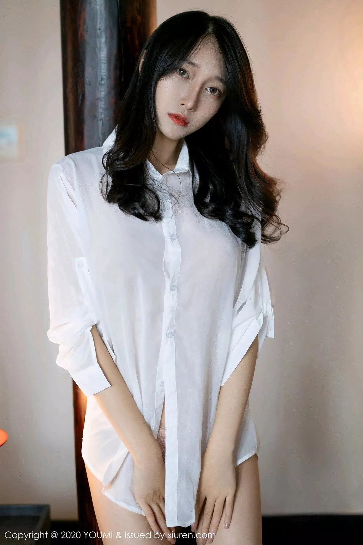 [YouMi尤蜜荟]第560期玥儿玥写真 [64P]-002