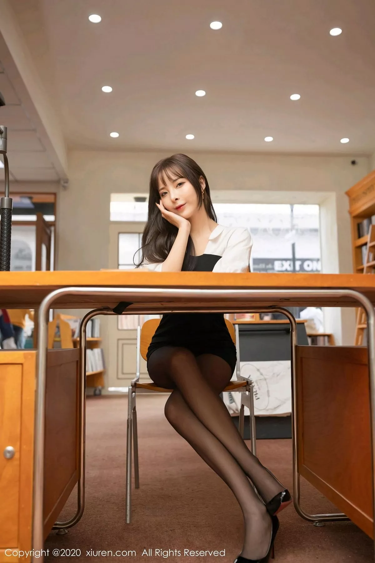 [XiuRen秀人网]第2948期陈小喵写真 [75P]-019