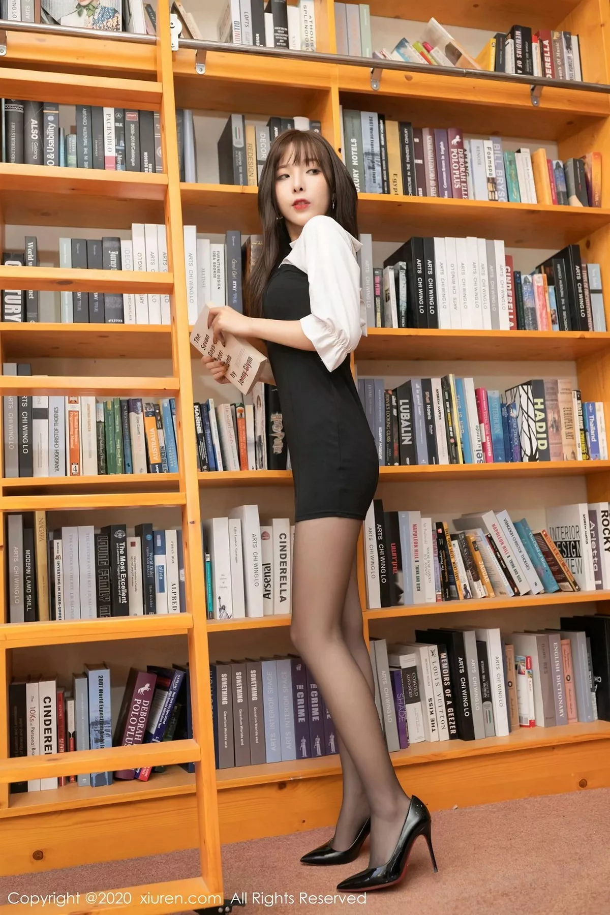 [XiuRen秀人网]第2948期陈小喵写真 [75P]-005