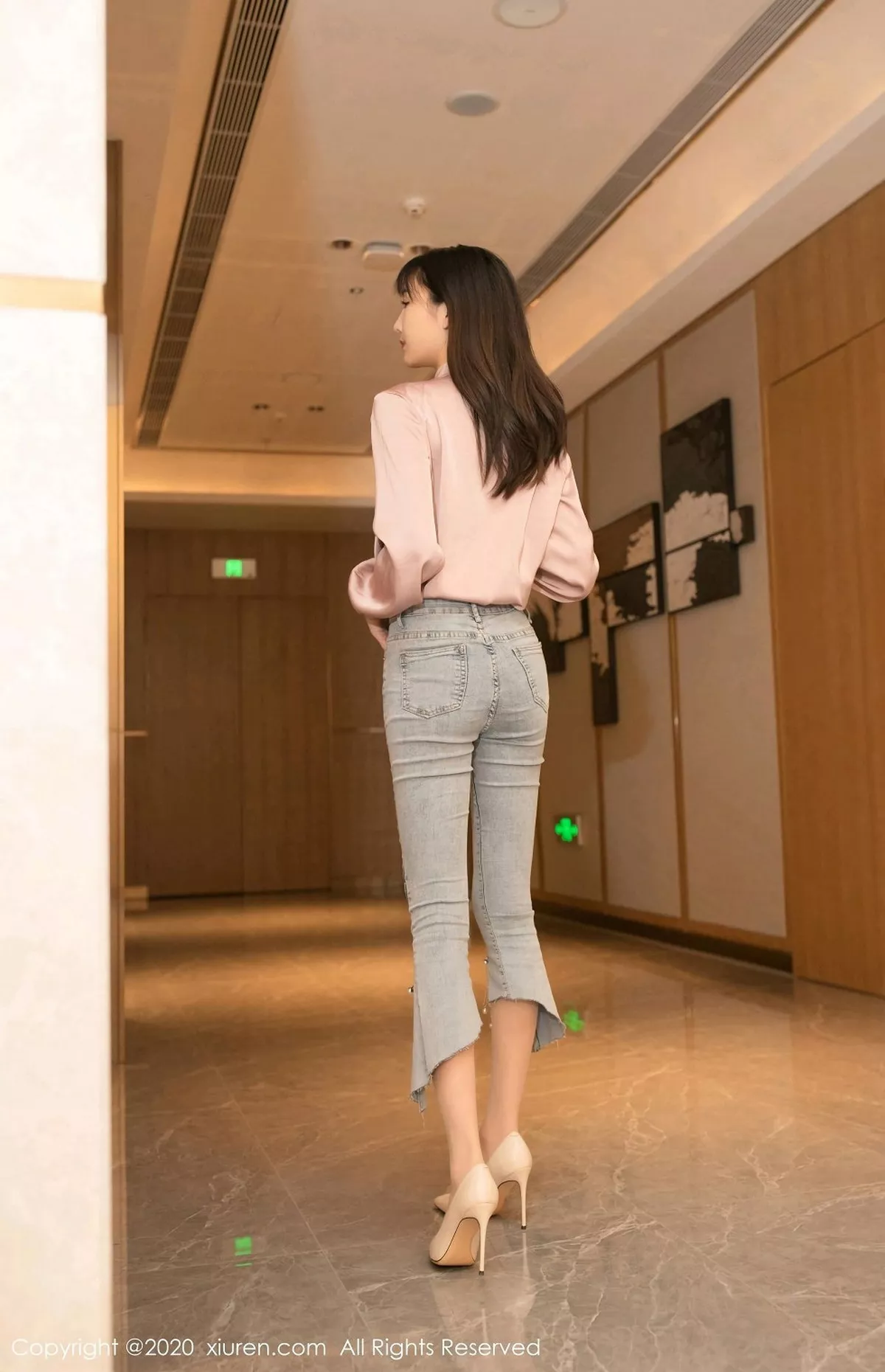 [XiuRen秀人网]第2955期陆萱萱写真 [62P]-002