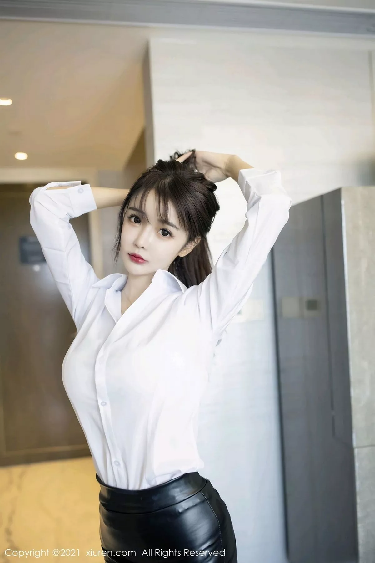 [XiuRen秀人网]第2976期南初妹妹写真 [53P]-004