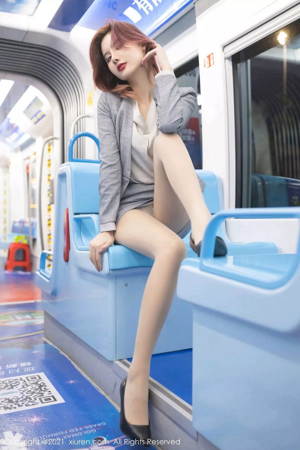 [XiuRen秀人网]第2979期就是阿朱啊写真 [66P]-003