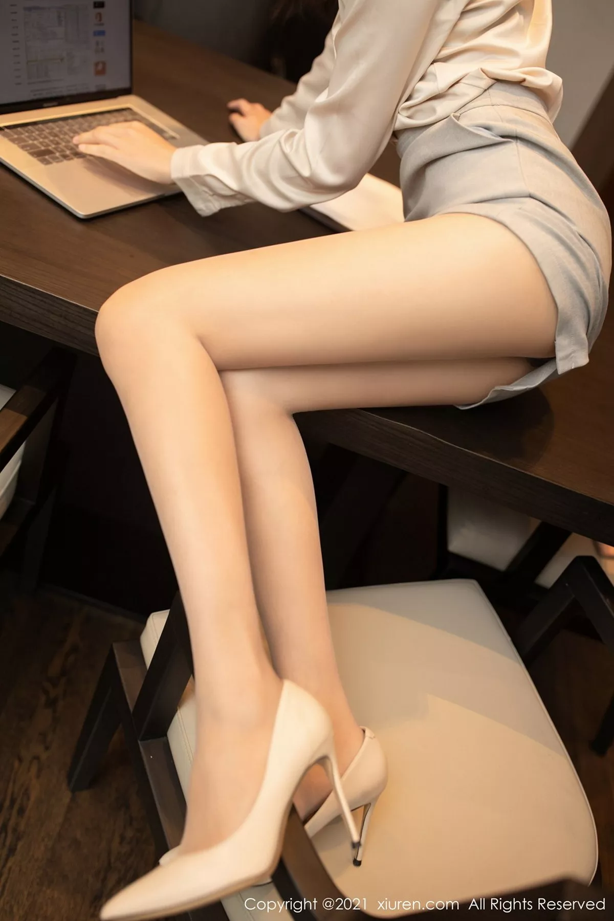 [XiuRen秀人网]第2987期陆萱萱写真 [65P]-005