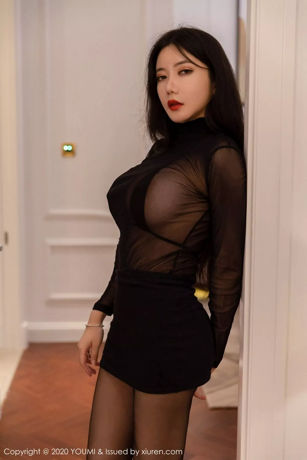 [YouMi尤蜜荟]第576期心妍小公主写真 [60P]-004