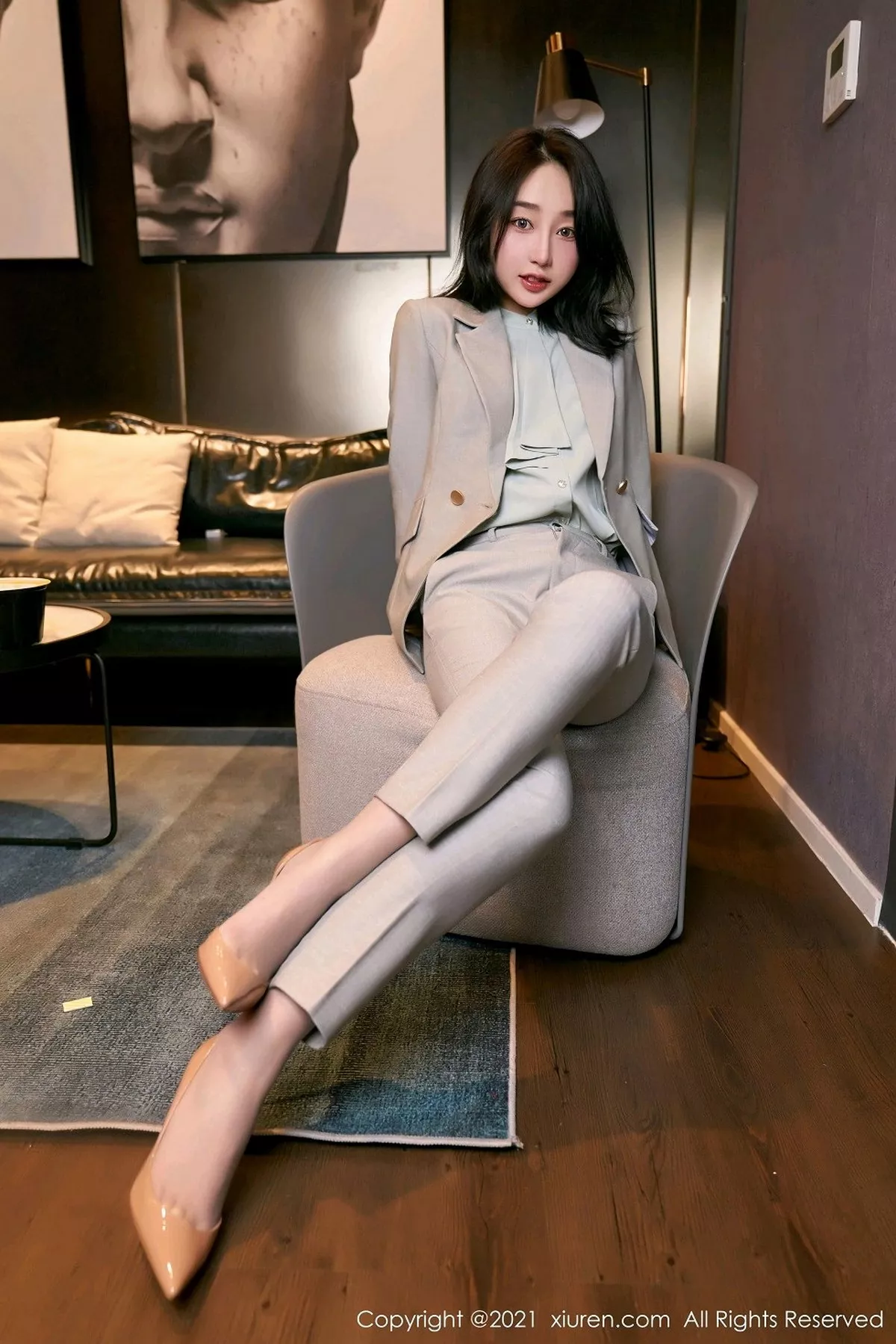 [XiuRen秀人网]第3009期九月生写真 [100P]-001